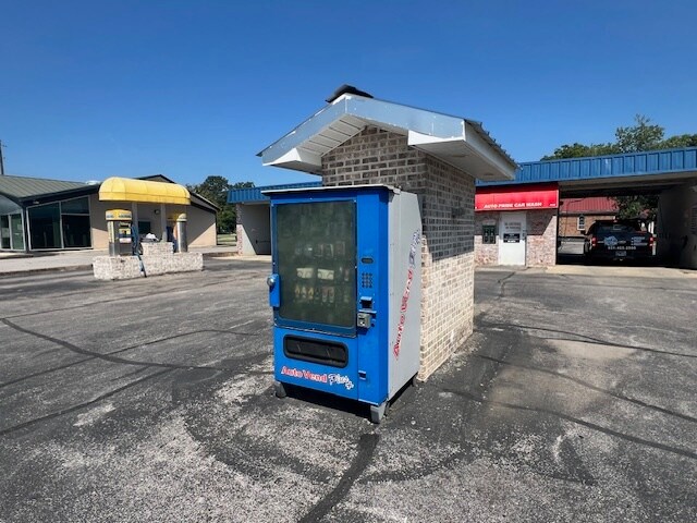 More Photos Of 410 W Lincoln St, Tullahoma Carwash For Sale