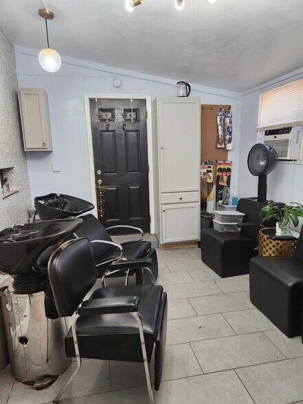 More Photos Of 101 Pecan St E, Pflugerville Restaurant For Sale