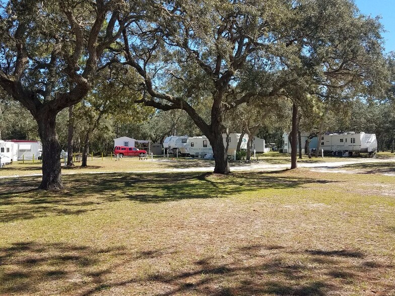 More Photos Of 13220 Houston Ave, Hudson Trailer Camper Park For Sale