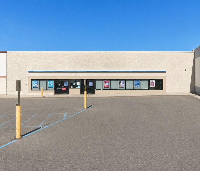 Primary Photo Of 32074 Gratiot Ave, Roseville Freestanding For Lease