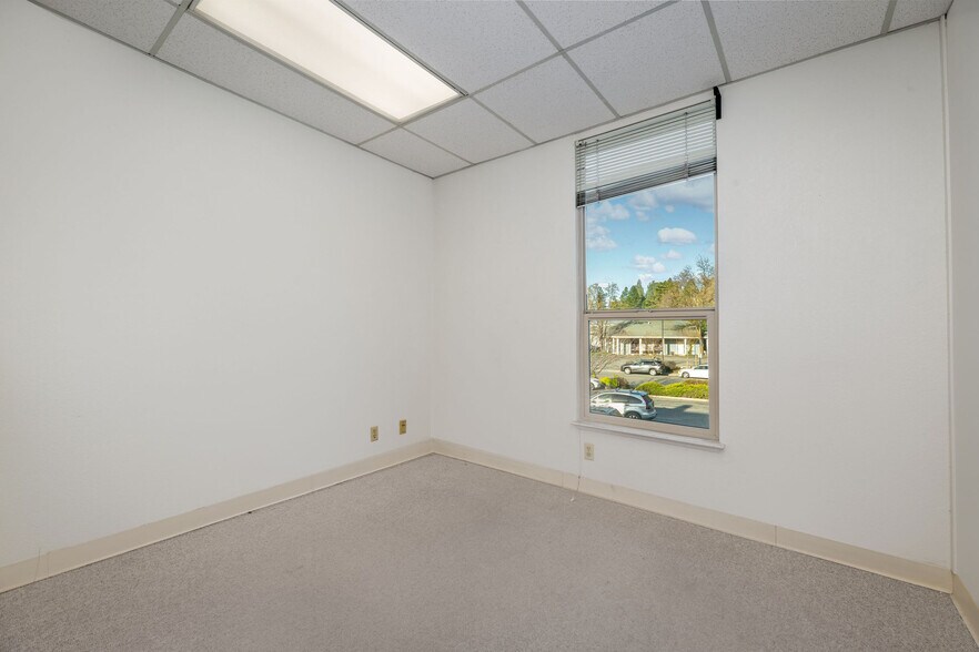 More Photos Of 741-749 Maltman Dr, Grass Valley Office For Sale