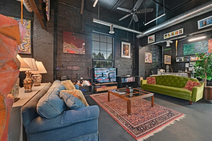 More Photos Of 259 Kinderkamack Rd, Hackensack Loft Creative Space For Sale
