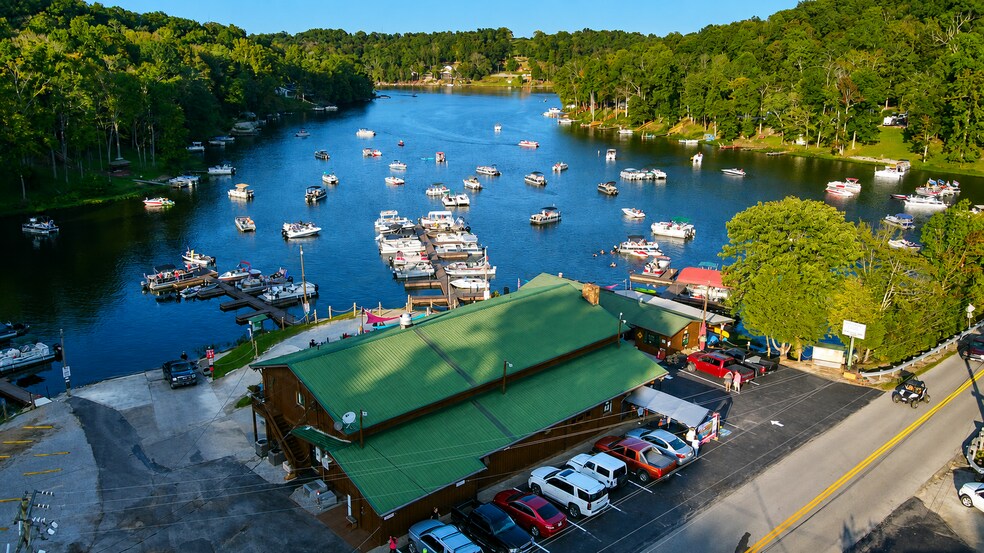 More Photos Of 530 Lake Malone Rd, Lewisburg Hotel For Sale