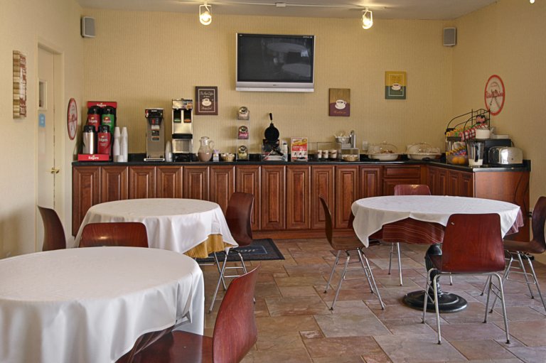 More Photos Of 2759 Mount Pleasant St, Burlington Hotel For Sale