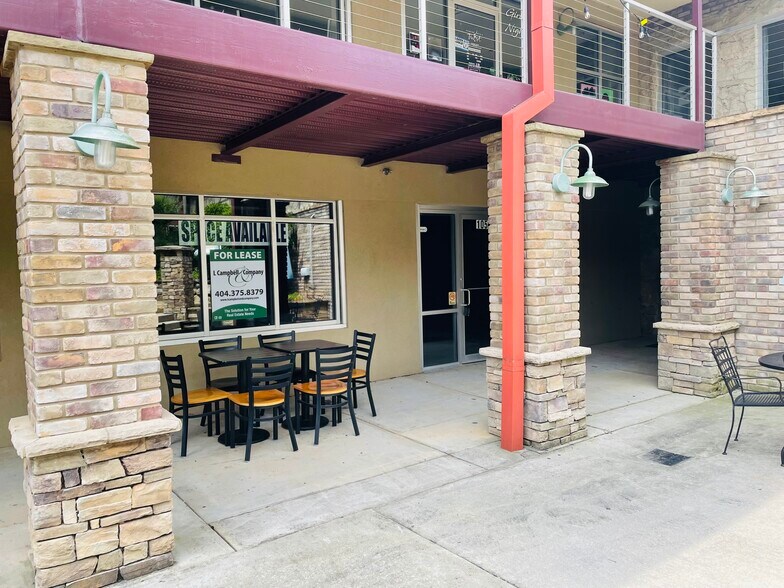 More Photos Of 140 E Crogan St, Lawrenceville General Retail For Sale