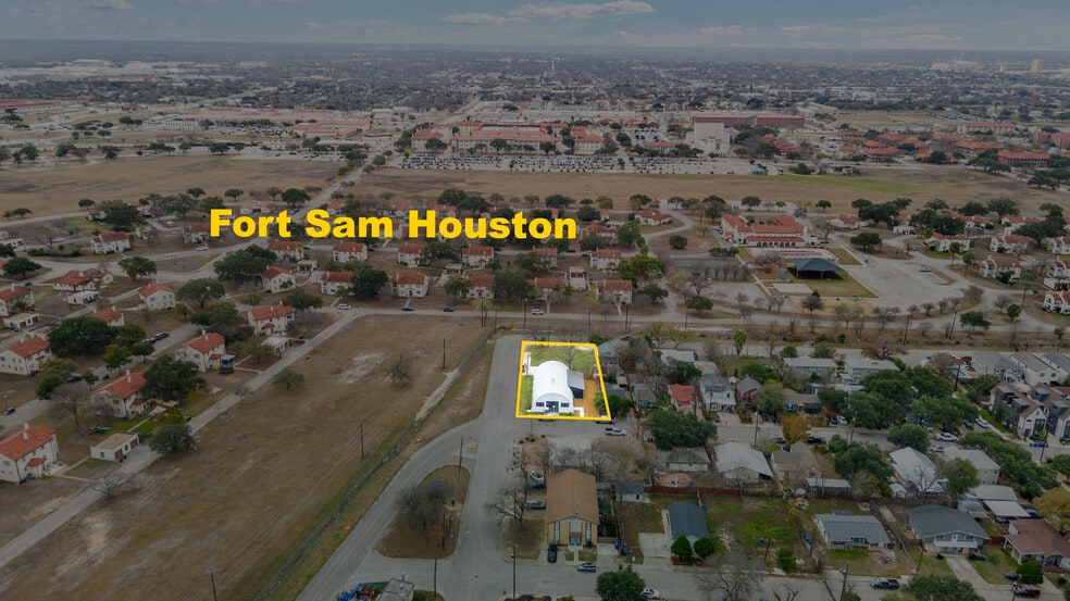 More Photos Of 322 Lucas St, San Antonio Auto Repair For Sale