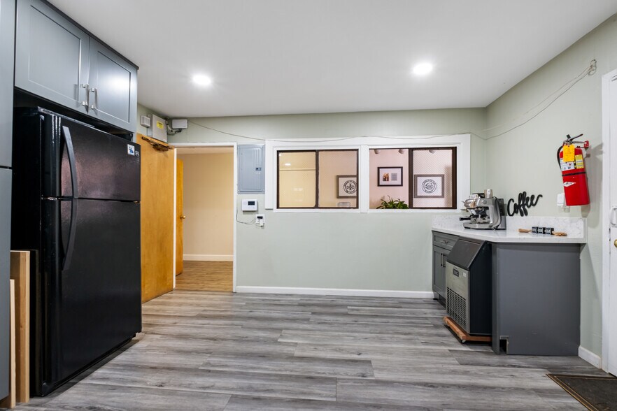 More Photos Of 12354 Mount Vernon Ave, Grand Terrace Religious Facility For Sale