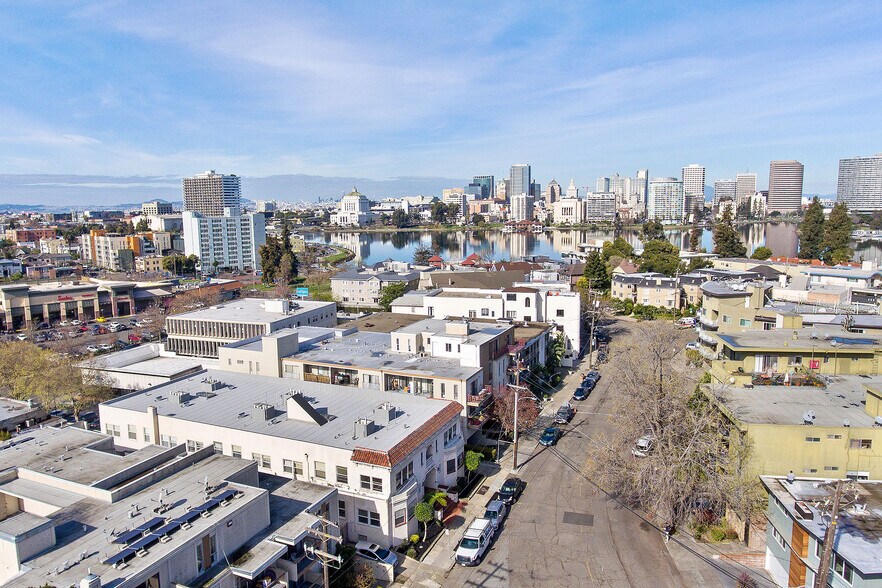 More Photos Of 226 Athol Ave, Oakland Apartments For Sale