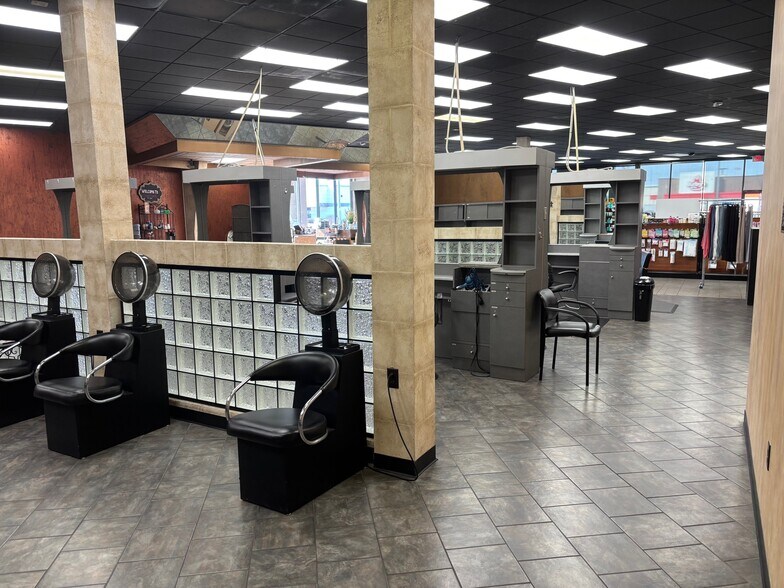 More Photos Of 434 S West St, Wichita Freestanding For Sale