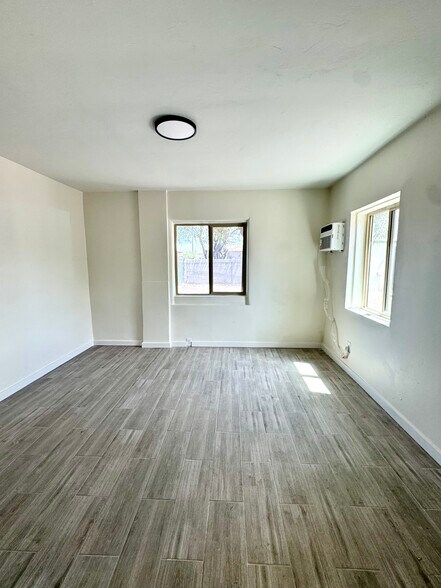 More Photos Of 50 W 32nd St, Tucson Apartments For Sale