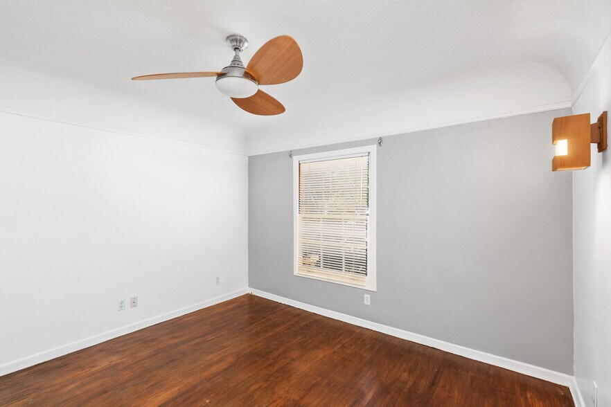 More Photos Of 934 N La Jolla Ave, West Hollywood Apartments For Sale