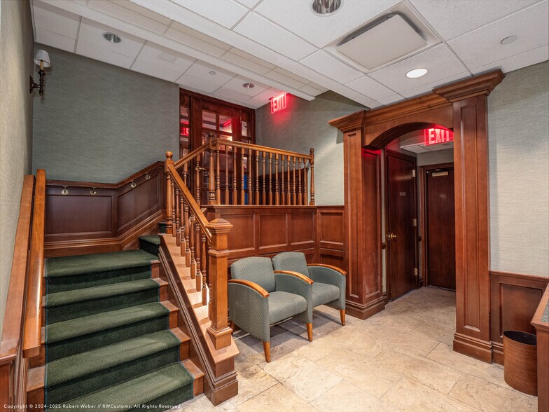 More Photos Of 3 E 75th St, New York Apartments For Lease