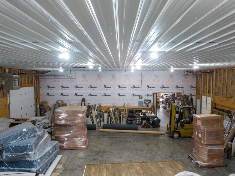 More Photos Of 455 E Main St, Parsons General Retail For Sale