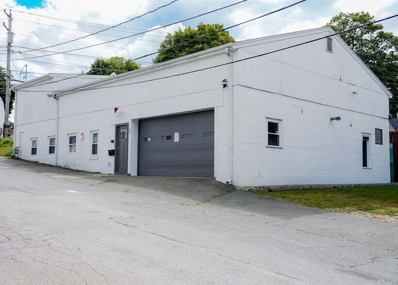 More Photos Of 2 Rhubena St, Framingham Manufacturing For Sale