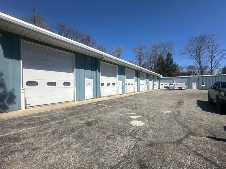 More Photos Of 80 Merriam Ave, Newton Warehouse For Sale