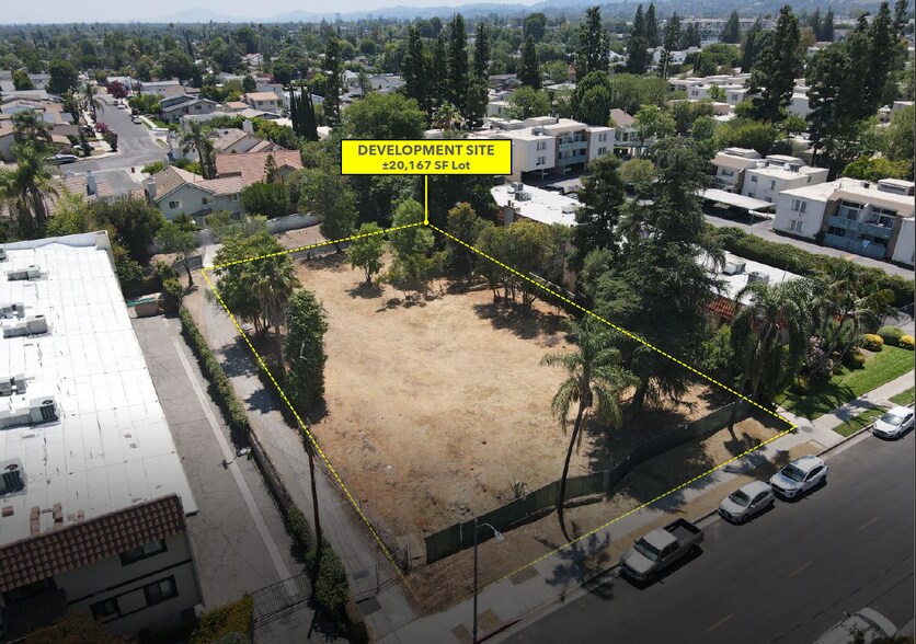 Primary Photo Of 5808 Etiwanda Ave, Tarzana Land For Sale