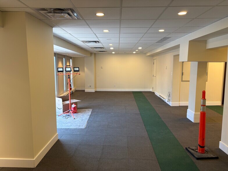 More Photos Of 381 Richmond Rd, Ottawa Storefront Retail Office For Sale