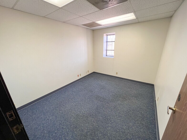 More Photos Of 3016 Kermit Hwy, Odessa Office For Lease