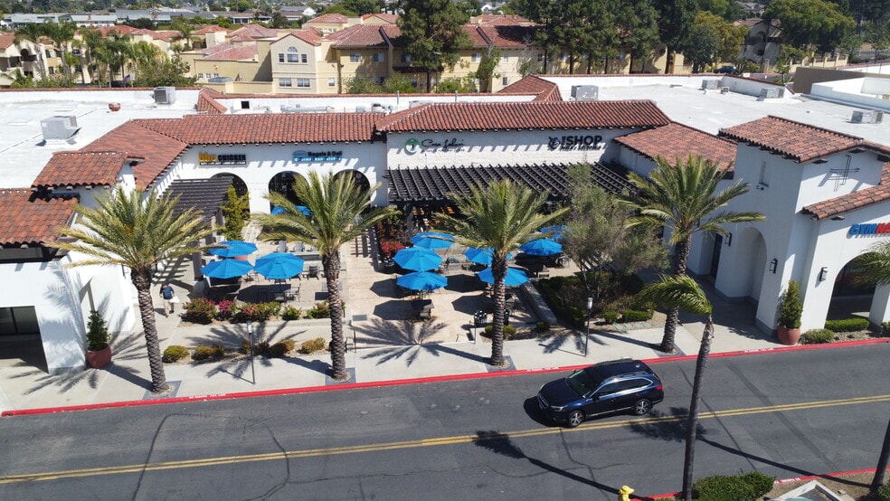 More Photos Of 11965-11987 Bernardo Plaza Dr, San Diego Restaurant For Lease