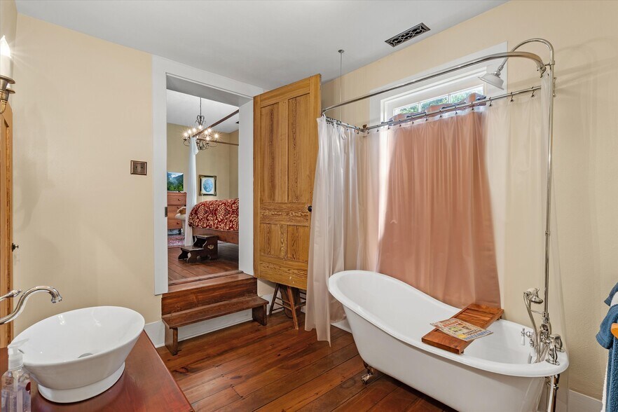 More Photos Of 129-131 Elizabeth St, Athens Lodge Meeting Hall For Sale