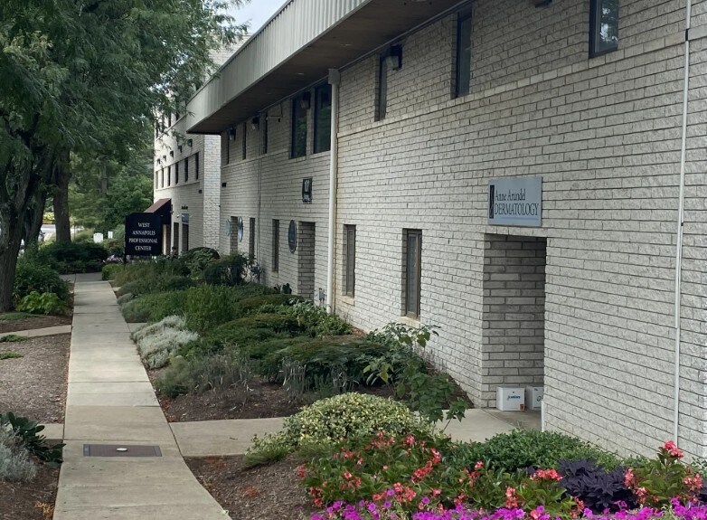 More Photos Of 703 Giddings Ave, Annapolis Medical For Sale