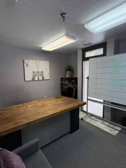 More Photos Of 4260 Ralph Jones Dr, South Bend Warehouse For Sale