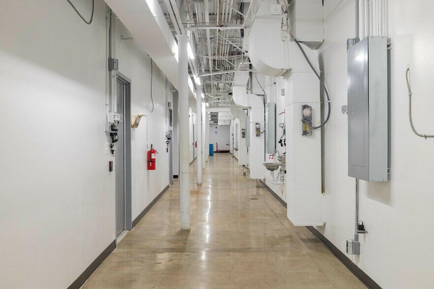 More Photos Of 4505 Oakman Blvd, Detroit Industrial For Sale