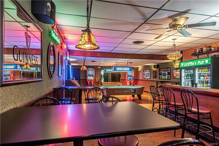 More Photos Of 226 Genesee St, Utica Bar For Sale