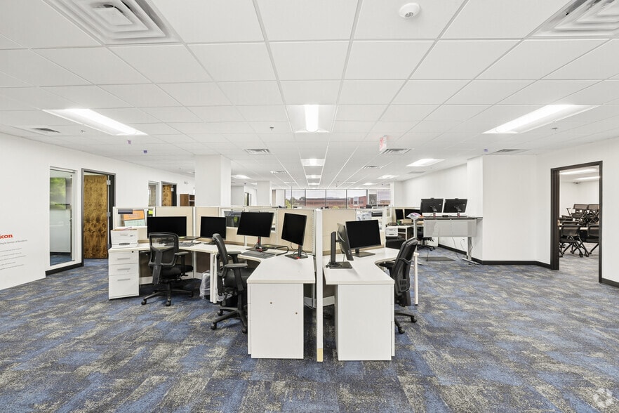 More Photos Of 111 Westwood Pl, Brentwood Office For Lease