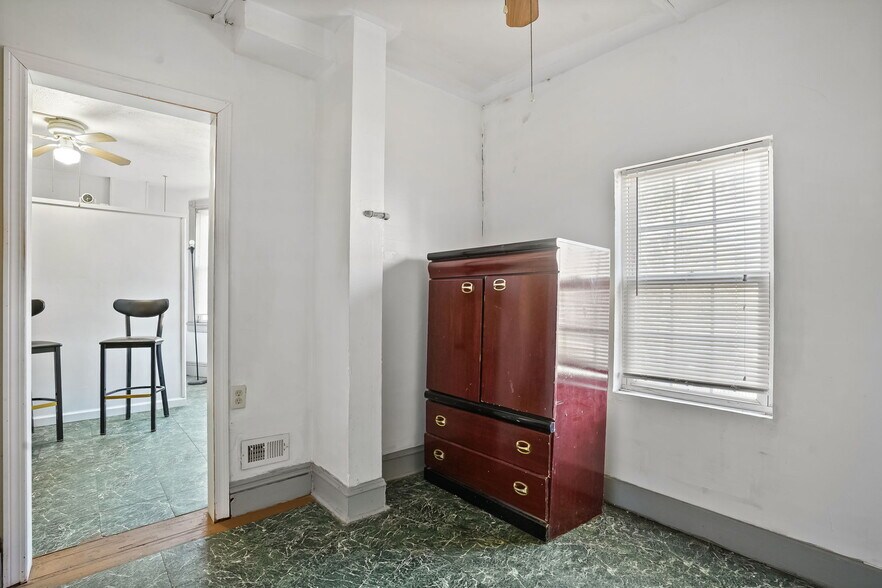 More Photos Of 357-359 Norman St, Bridgeport Apartments For Sale