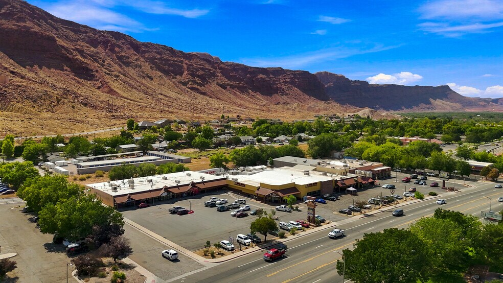 More Photos Of 702 S Main St, Moab General Retail For Sale