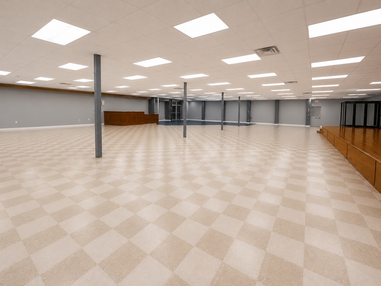 More Photos Of 5904 Riggs Rd, Adelphi Unknown For Lease