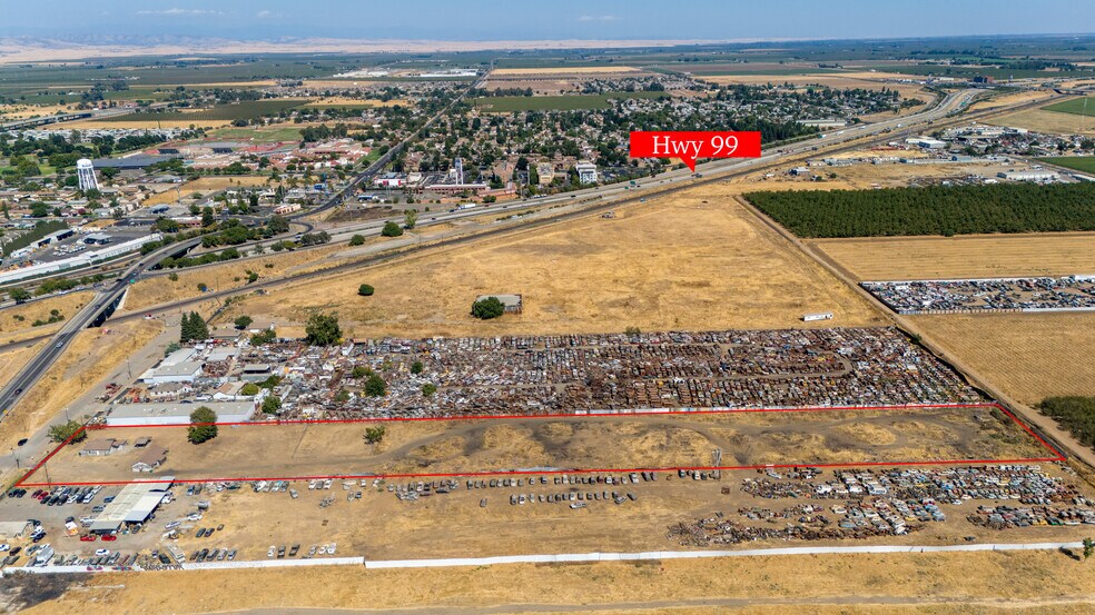 More Photos Of 1250 E Childs Ave, Merced Auto Salvage Facility For Sale
