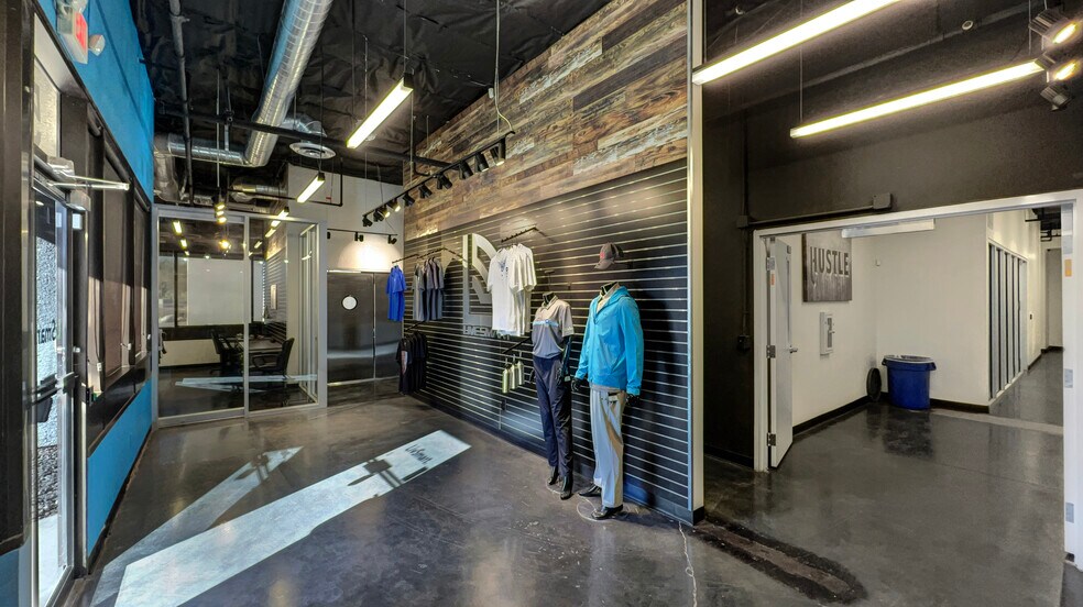 More Photos Of 5 Longevity Dr, Henderson Light Manufacturing For Sale