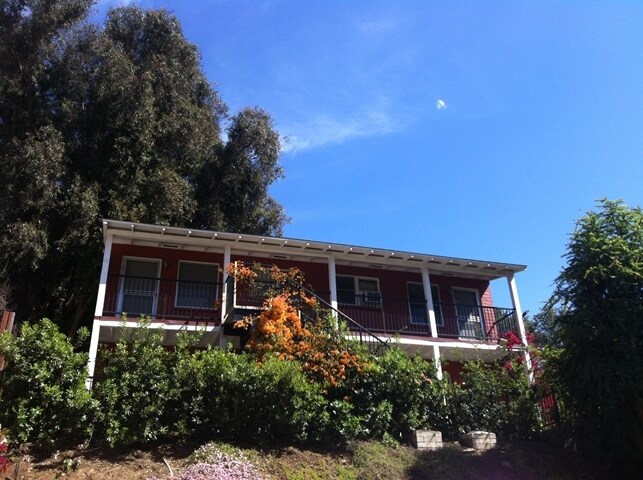 More Photos Of 3234 Barham Blvd, Los Angeles Apartments For Sale