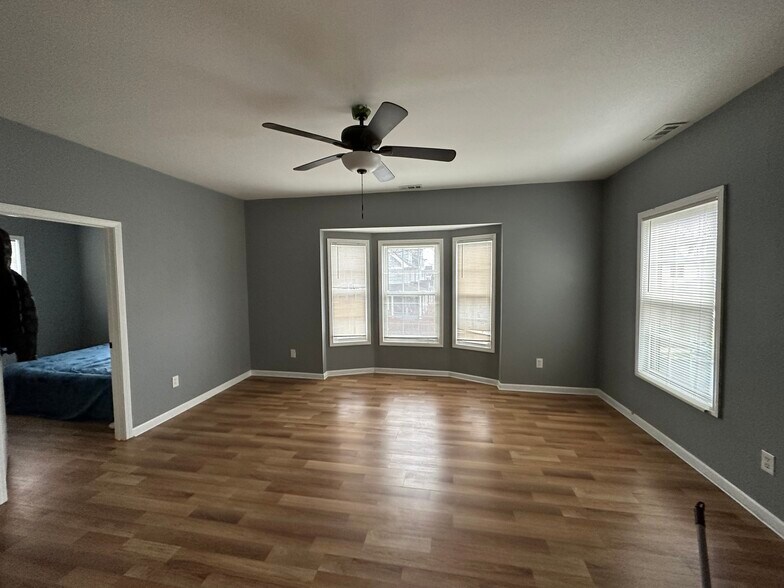 More Photos Of 360 Thurston Rd, Rochester Restaurant For Sale