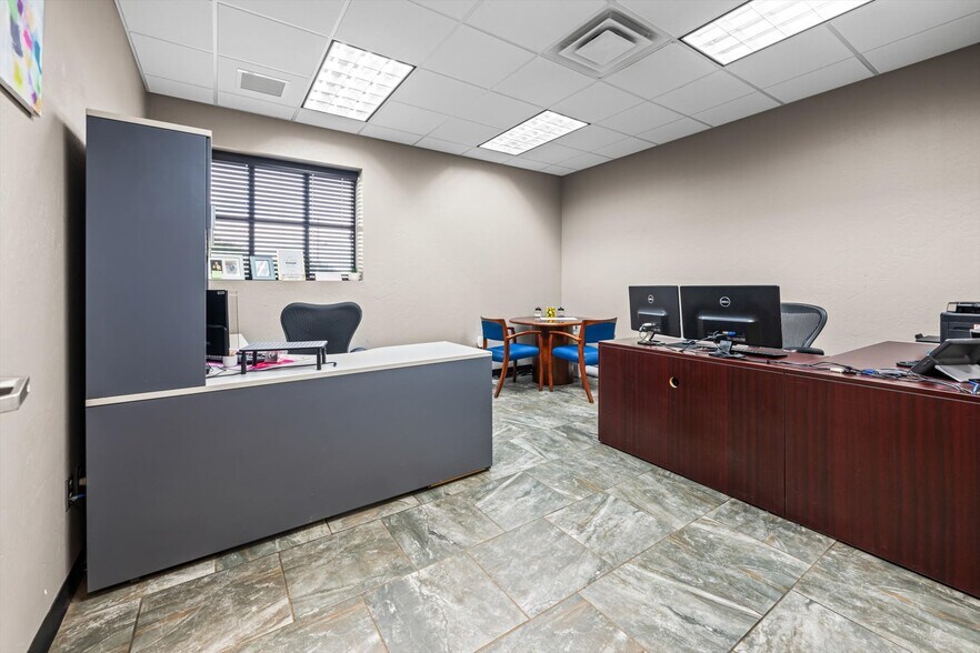 More Photos Of 12400 S Sunnylane Rd, Moore Manufacturing For Lease