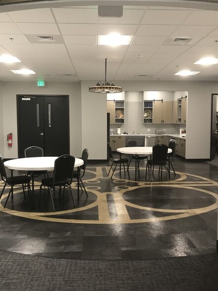 More Photos Of 10488 W Centennial Rd, Littleton Warehouse For Lease