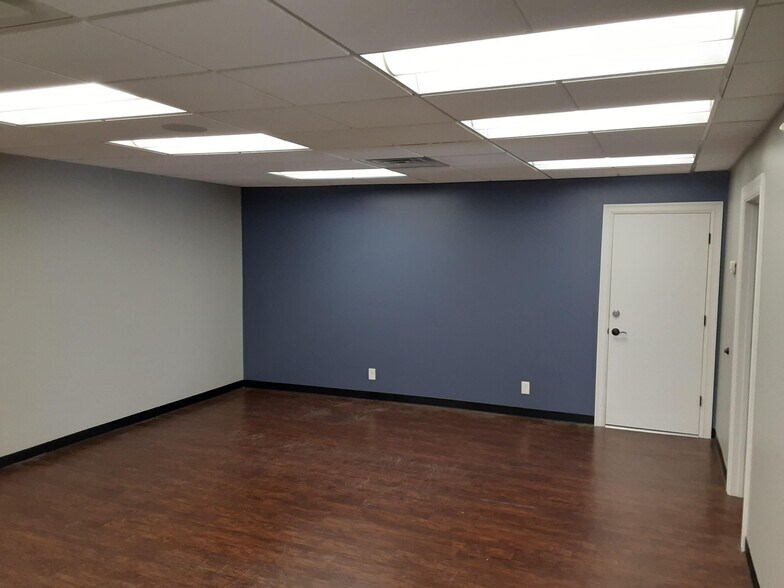 More Photos Of 1438 Som Center Rd, Cleveland Medical For Lease