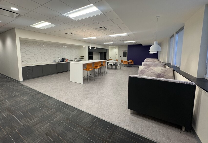 More Photos Of 5601 Barbados Blvd, Castle Hayne Office For Lease