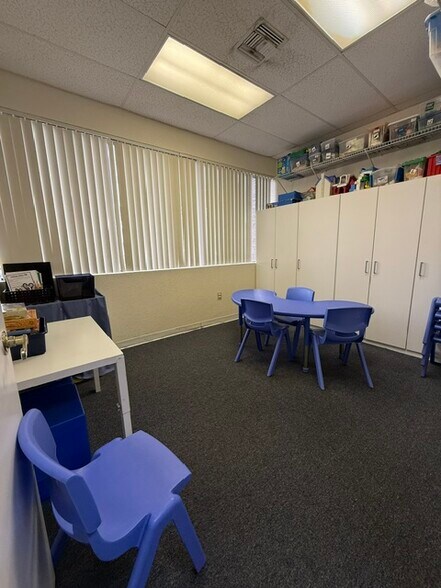 More Photos Of 5400 S University Dr, Davie Office For Lease