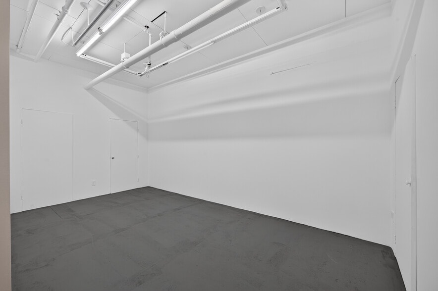More Photos Of 356 Broadway, New York Apartments For Sale
