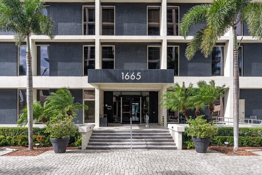 More Photos Of 1665 Palm Beach Lakes Blvd, West Palm Beach Unknown For Lease