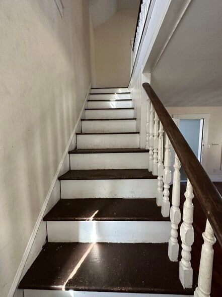 More Photos Of 579 Botetourt Rd, Fincastle Apartments For Sale