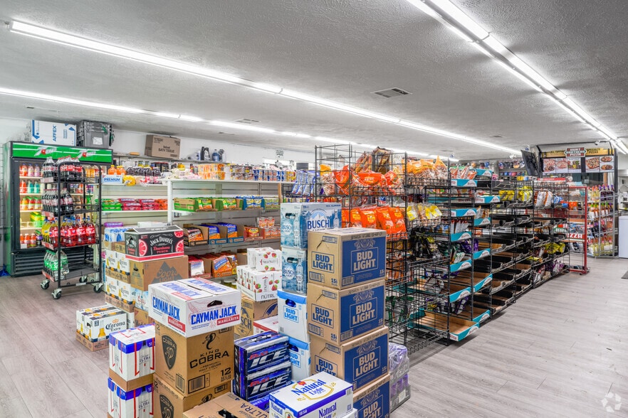 More Photos Of 3613 Wisconsin St, Vicksburg General Retail For Sale