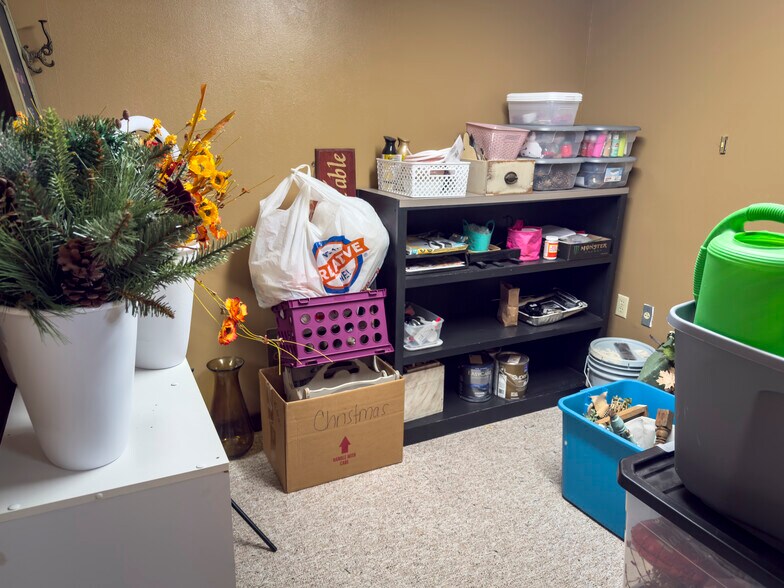 More Photos Of 138 N Linden St, Lamoni General Retail For Sale