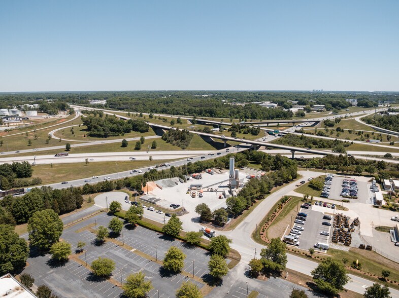 More Photos Of 314 S Chimney Rock Rd, Greensboro Distribution For Lease