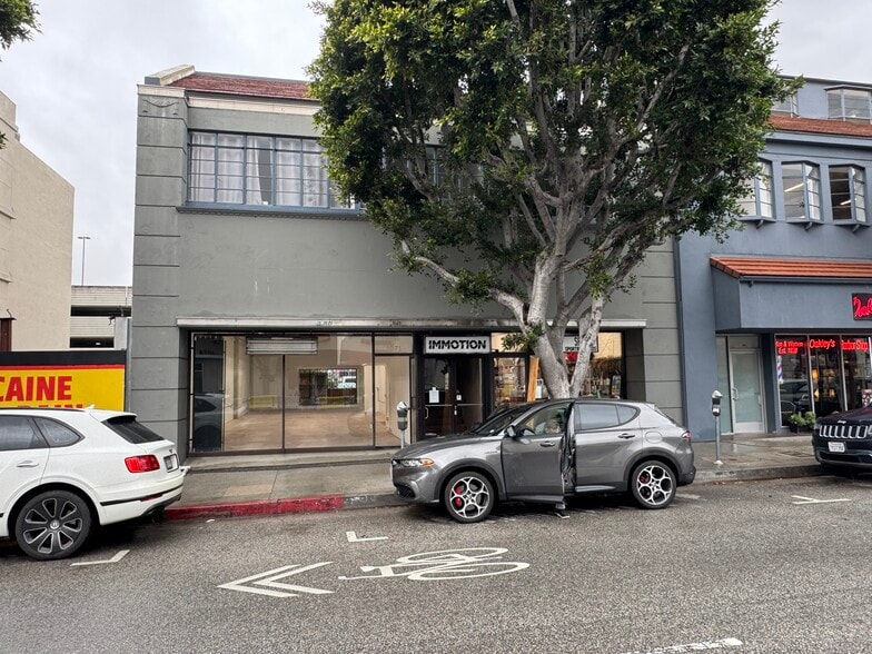 More Photos Of 1071 Gayley Ave, Los Angeles Freestanding For Lease