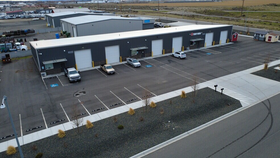 More Photos Of 2504 Manufacturing Ln, Richland Industrial For Lease