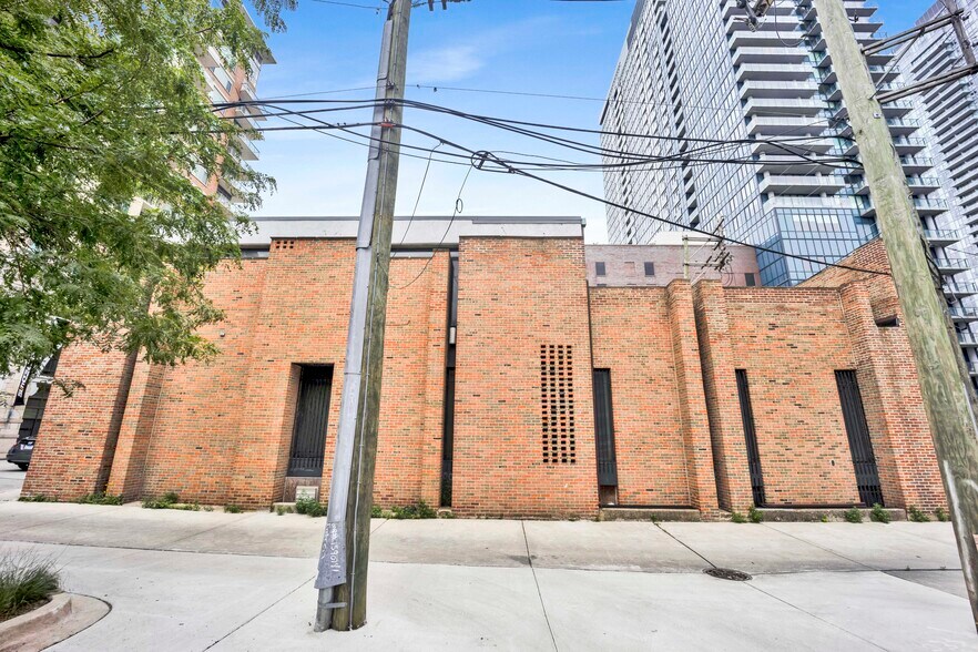 More Photos Of 225 W Division St, Chicago Land For Sale